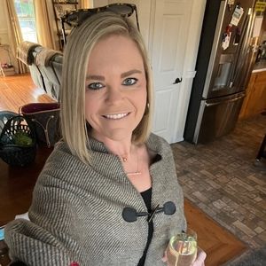 Meet your Posher, Cheryl